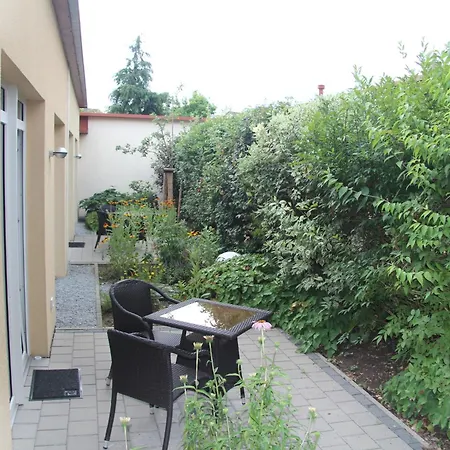 Atrium Serviced And Apartman *